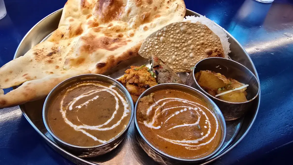 バンゲラズキッチントラディショナルのタンドリーターリ（Tandoori Thali）
